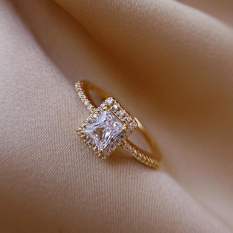 Amy - Eleganzia -  - [product_collection]