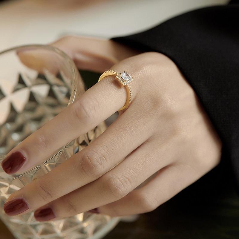 Amy - Eleganzia -  - [product_collection]